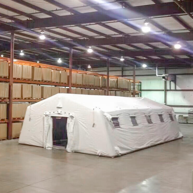 নিম্ন-চাপ 5.6x12.35m বহুমুখী বড় ইনফ্ল্যাটেবল দ্রুত বায়ুরোধী তাঁবু স্থাপন